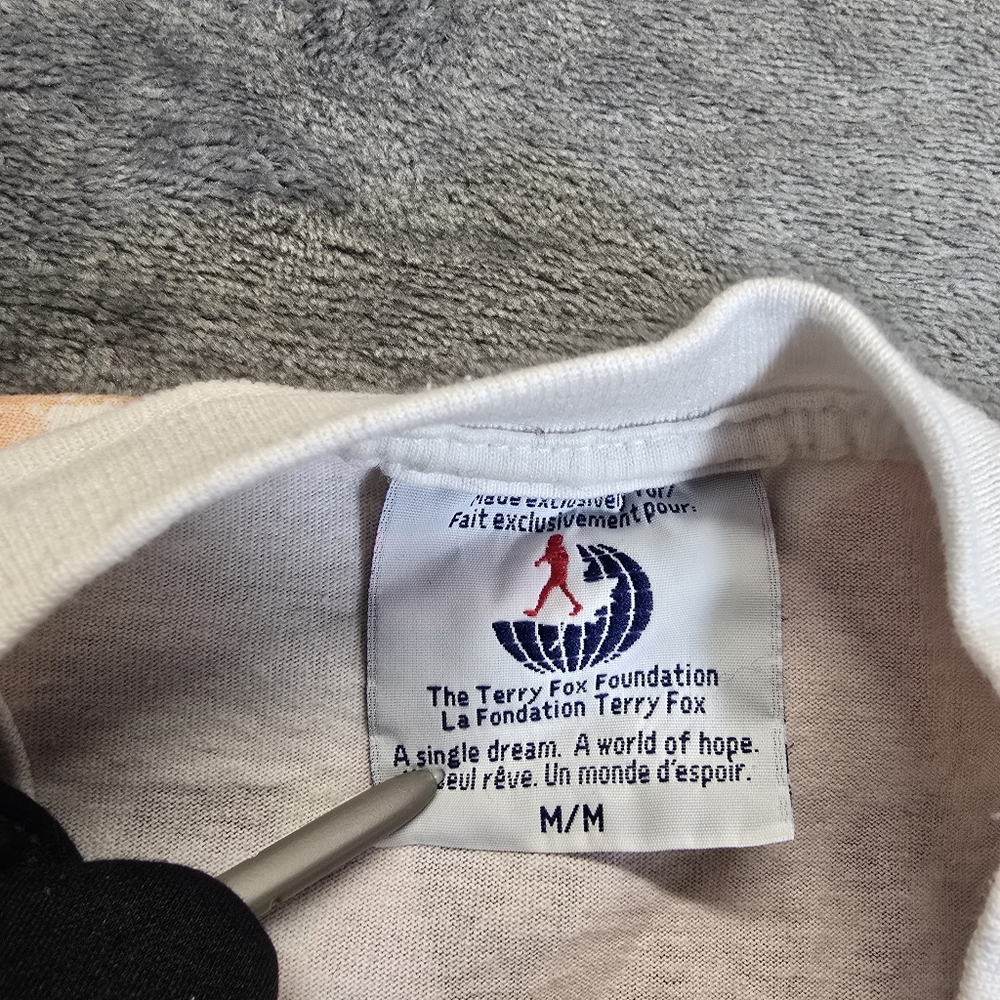 Vintage Terry Fox Marathon Of Hope 25 Years T Shirt Size Medium Fits Small - Picture 4 of 6
